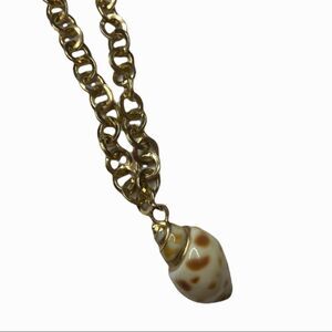 Gold thick seashell long necklace